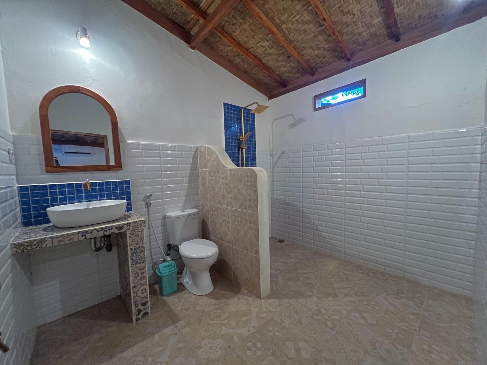 Bae Gili Inn Gili Air Esterno foto