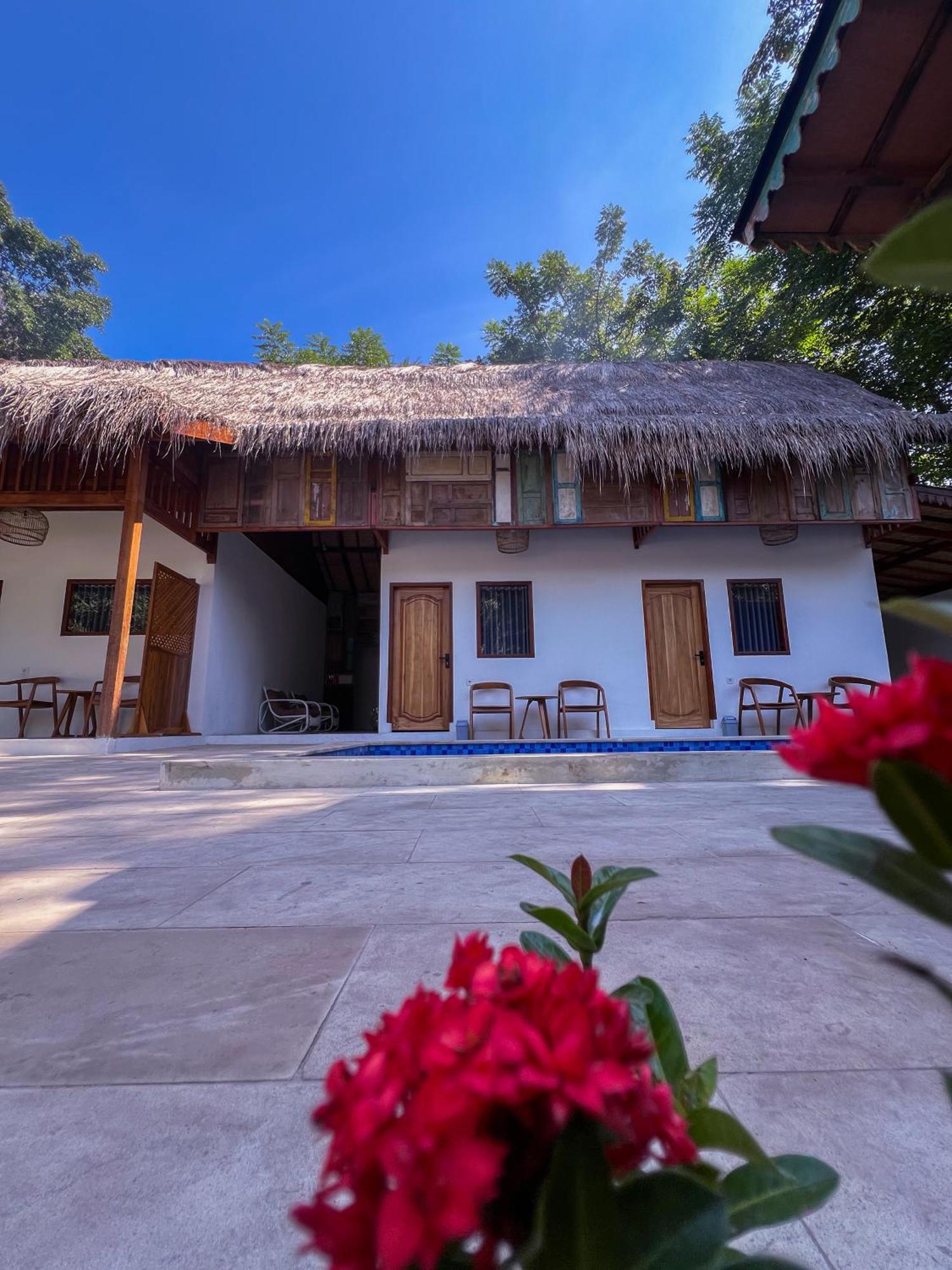 Bae Gili Inn Gili Air Esterno foto