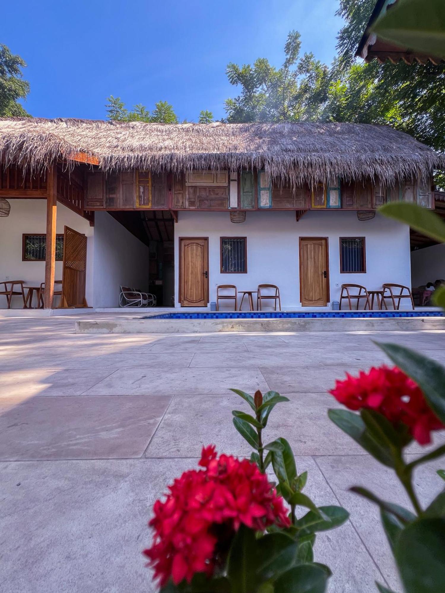 Bae Gili Inn Gili Air Esterno foto